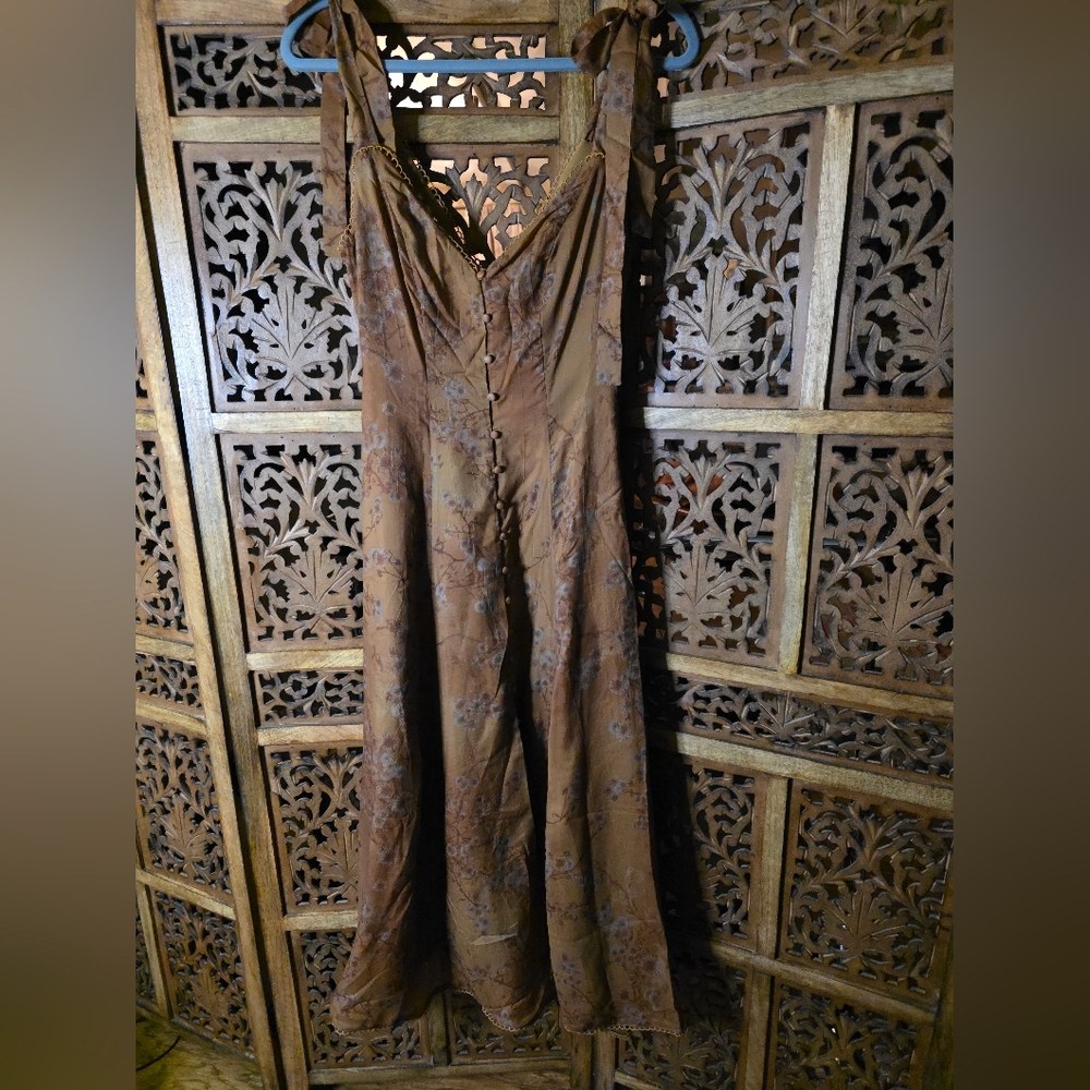 Lulu's Brown Floral Maxi Dress